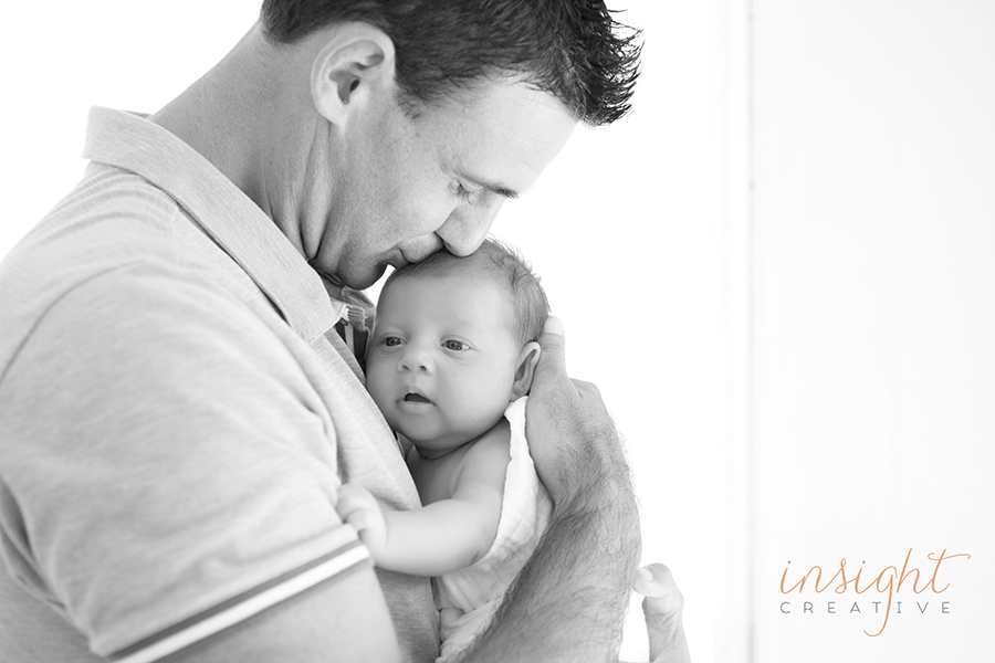 newborn and family photos shot by Townsville photographer Megan Marano from Insight Creative