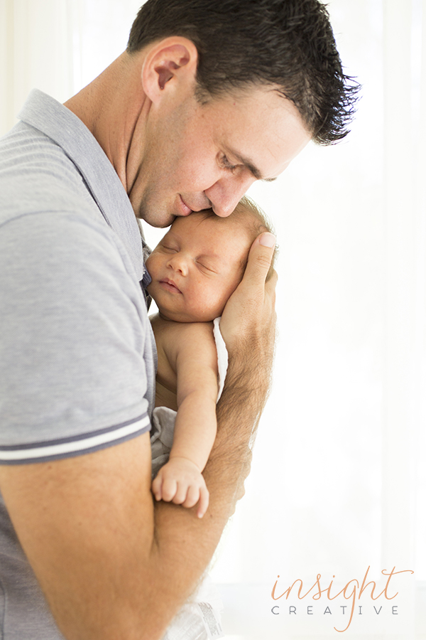 newborn and family photos shot by Townsville photographer Megan Marano from Insight Creative