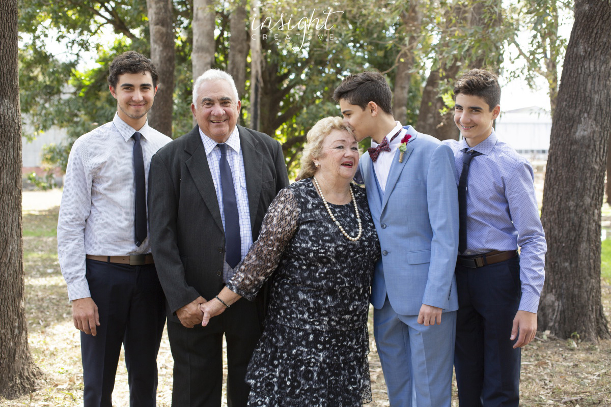 natural family photos shot by Townsville photographer Megan Marano from Insight Creative photography studio 