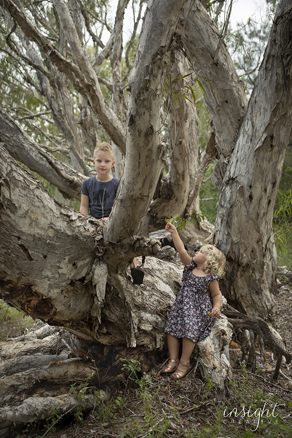 natural family photography by Townsville photographer Megan Marano of Insight Creative 